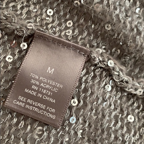 Taylor Marcs Silver Sequined Sweater. - Picture 6 of 8